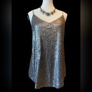 Silver Sequin Women's Top - add some sparkle to your wardrobe Size M EUC